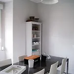 O Guest house *